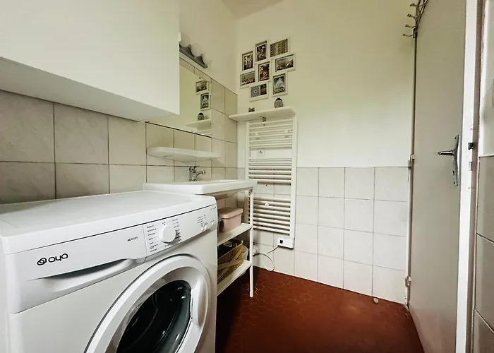 T2 Avec Terrasse Et Parking Privé Près De La - Fr-1-309-385