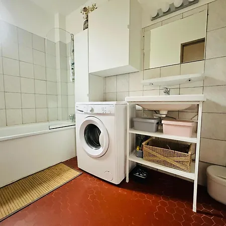 Appartamento T2 à Avec Terrasse Et Parking Privatif - Fr-1-309-385 *